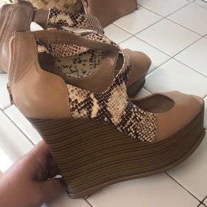 Jessica Simpson Snake Print Wedges